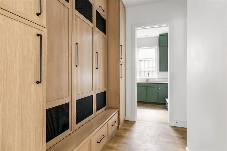 Furnished interior view inside a new home in , Dallas (Image 18). Furnished interior view inside a new home in , Dallas (Image 18).