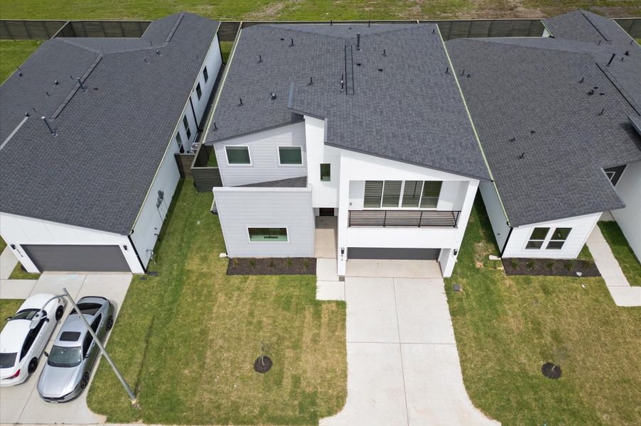 Front exterior of a new home in , Missouri City, TX, highlighting curb appeal (Image 28). Front exterior of a new home in , Missouri City, TX, highlighting curb appeal (Image 28).