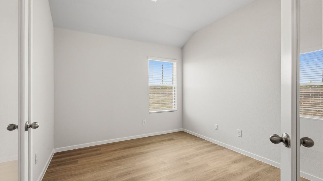 Spacious, unfurnished interior of a new home in Cypress Green, Hockley (Image 16).