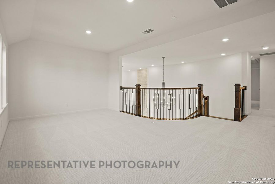 Spacious, unfurnished interior of a new home in Mont Blanc, Schertz (Image 7).