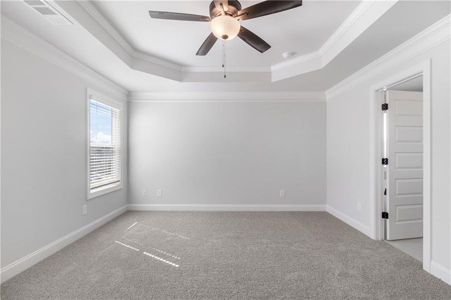 Spacious, unfurnished interior of a new home in Calgary Downs, Winder (Image 16).