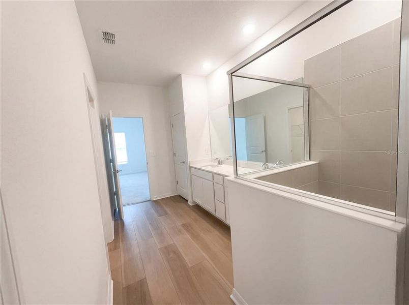 Furnished interior view inside a new home in Grand Park, Dunnellon (Image 7).