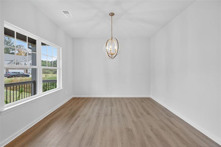 Spacious, unfurnished interior of a new home in Garrett Preserve, Douglasville (Image 51).