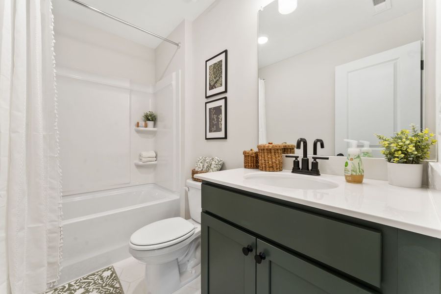 Representative furnished interior of a home built from the Fairview by Traton Homes in Winsome Park, Woodstock (Image 26).