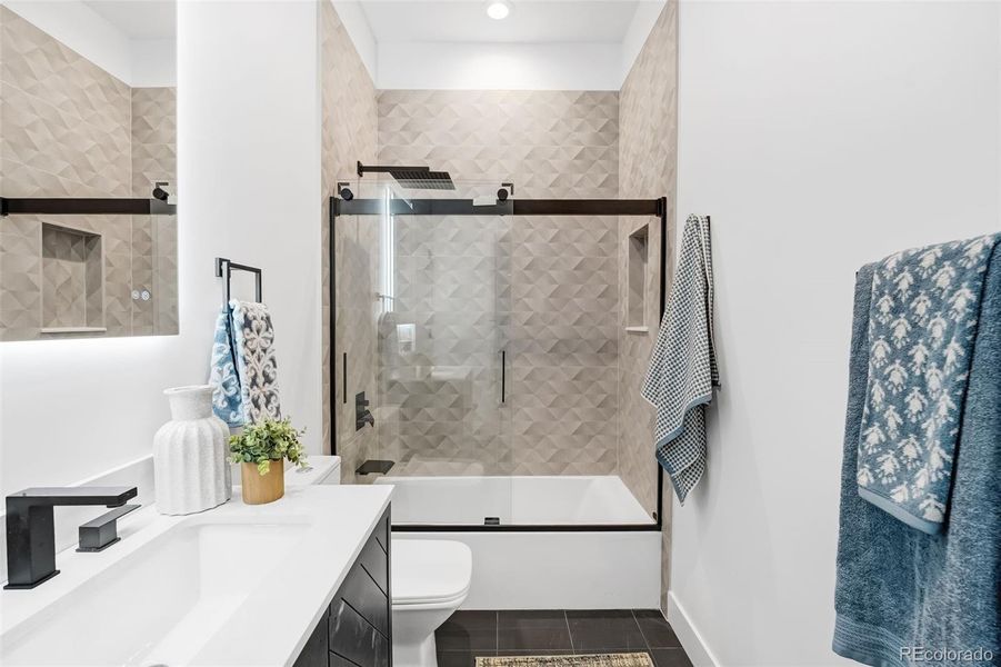 Furnished interior view inside a new home in , Superior (Image 30).