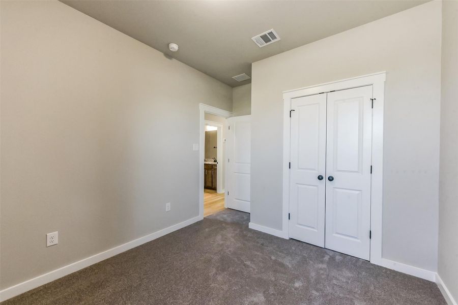 Spacious, unfurnished interior of a new home in Aldeana, Bonney (Image 29).