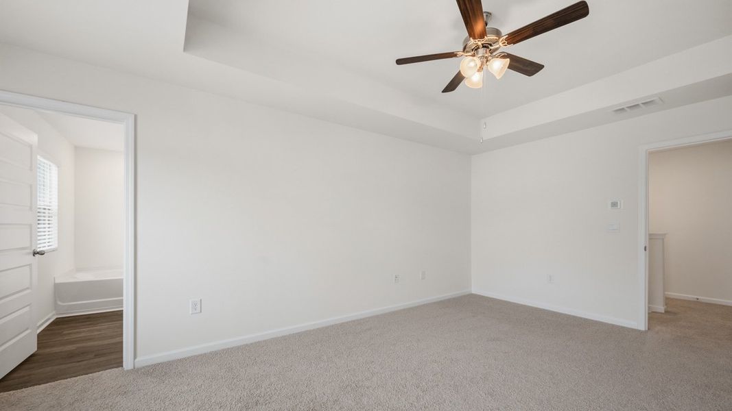 Spacious, unfurnished interior of a new home in Echo Glen, Stockbridge (Image 20).