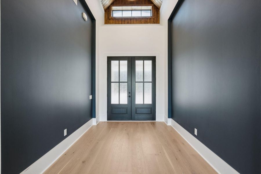 Spacious, unfurnished interior of a new home in , Ravenel (Image 21).