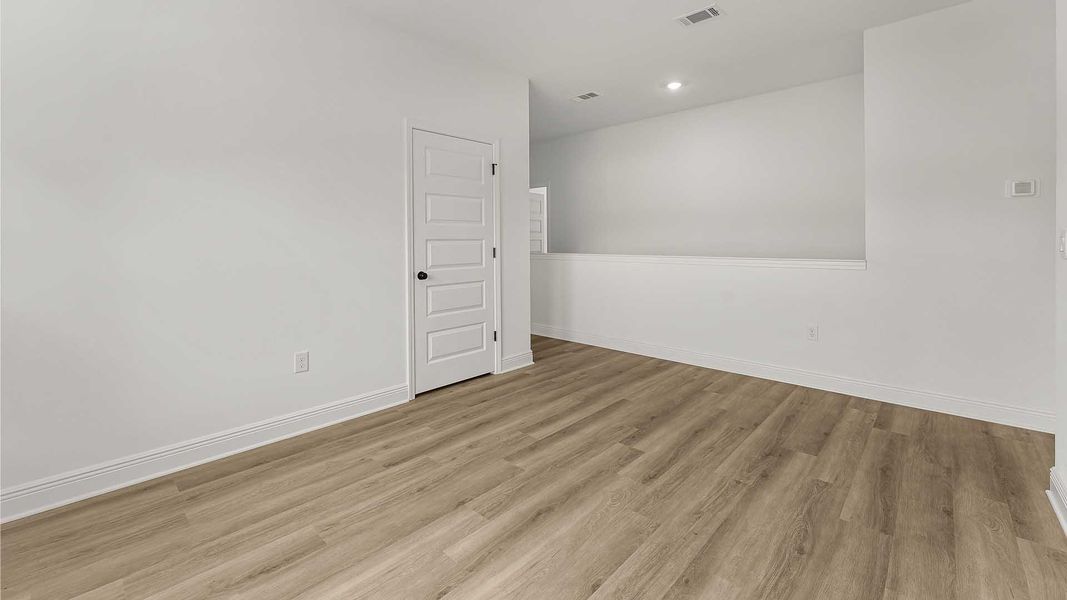 Spacious, unfurnished interior of a new home in Nellie Preserve, Santa Rosa Beach (Image 26).