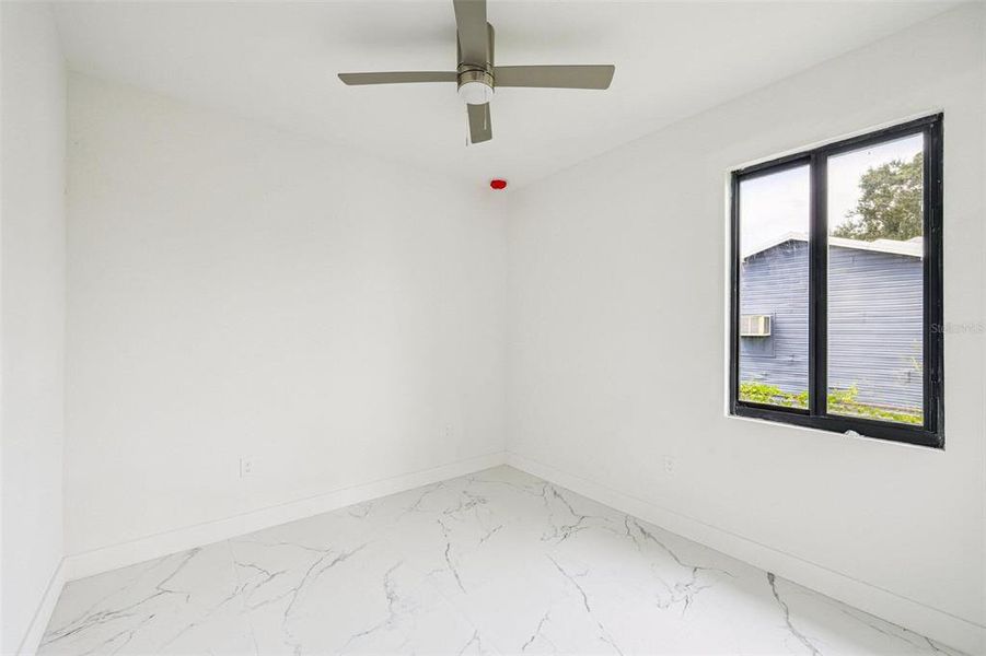 Spacious, unfurnished interior of a new home in , Port Charlotte (Image 14).