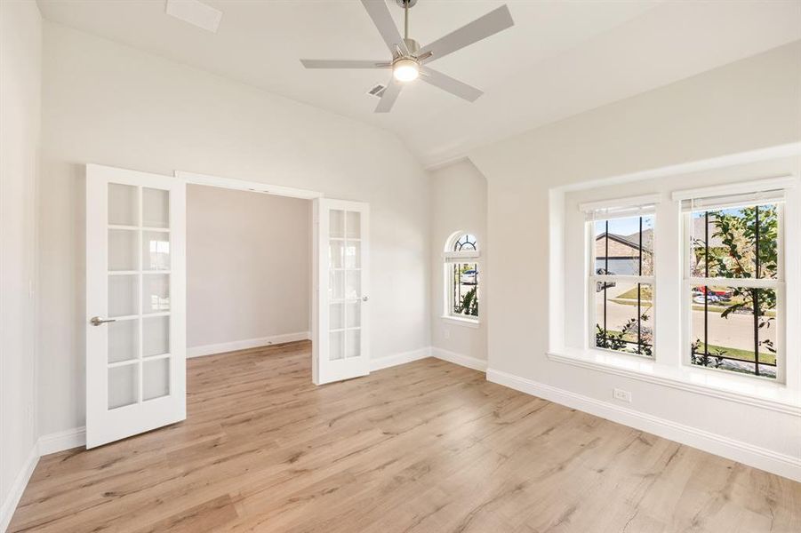 Spacious, unfurnished interior of a new home in Waterscape Classic 60s, Royse City (Image 29). Spacious, unfurnished interior of a new home in Waterscape Classic 60s, Royse City (Image 29).