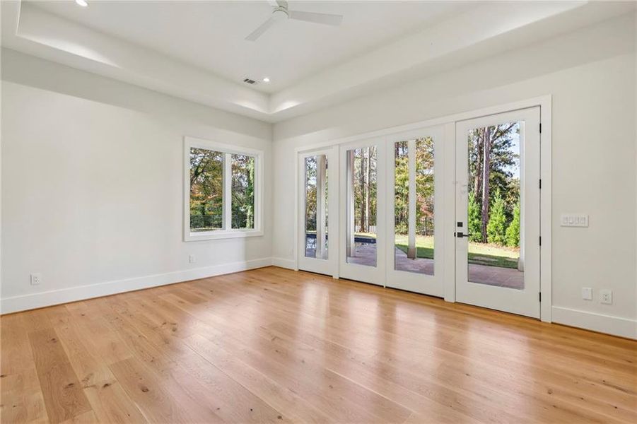 Spacious, unfurnished interior of a new home in , Atlanta (Image 37).