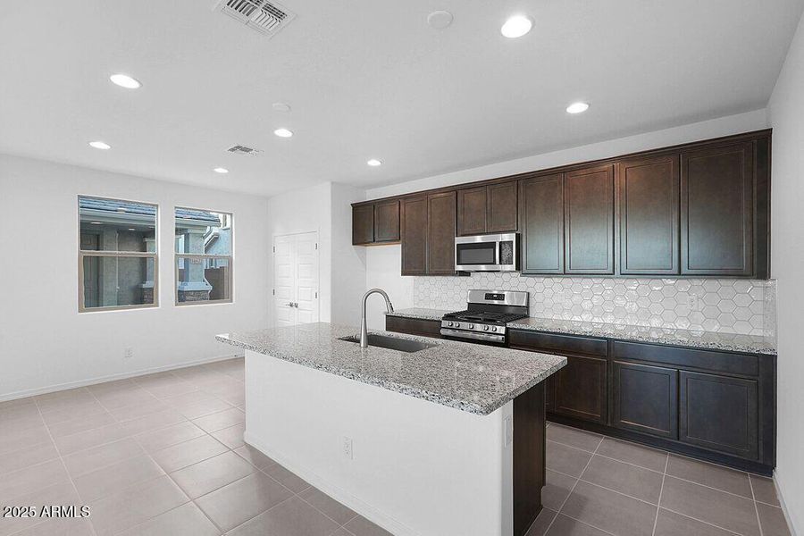 14615 W Sand Hills Rd ~ Ready Now!