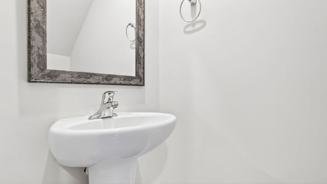 Close-up of interior finishes inside a home in Varner Station, Woodruff (Image 13).