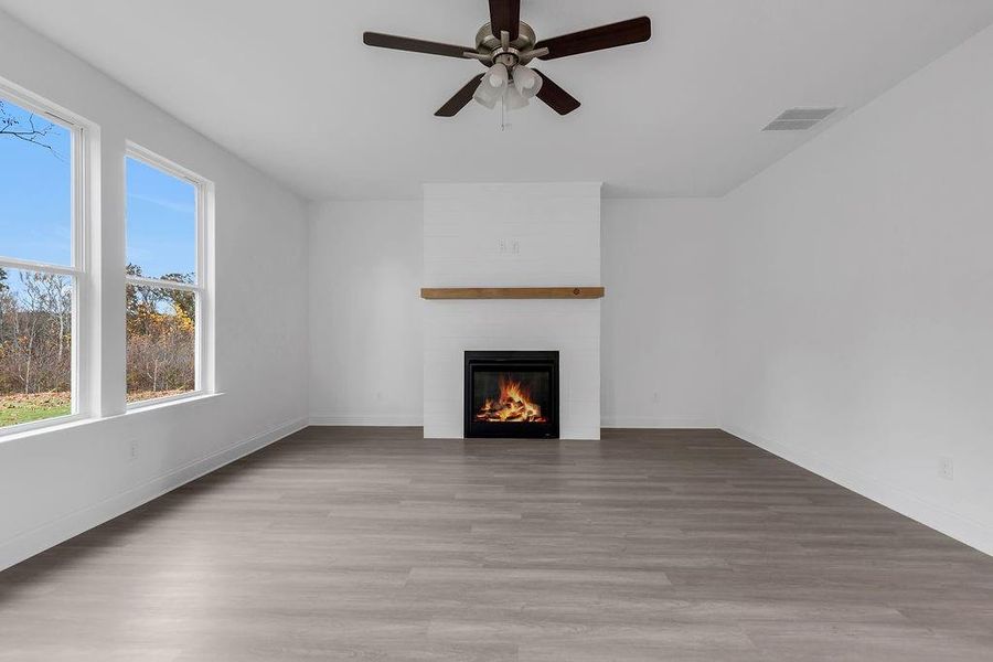 Spacious, unfurnished interior of a new home in Maddox Landing, Hoschton (Image 27).