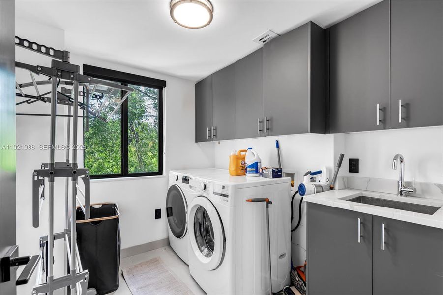 Furnished interior view inside a new home in , Key Largo (Image 16). Furnished interior view inside a new home in , Key Largo (Image 16).