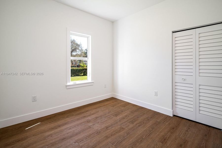 Spacious, unfurnished interior of a new home in , Coral Gables (Image 21).