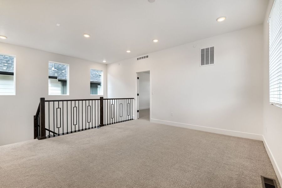 Spacious, unfurnished interior of a new home in Uplands, Westminster (Image 9).