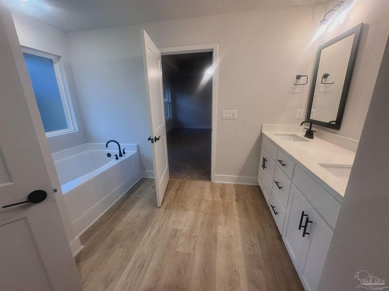 Image 9 of a home in Hidden Pines. Image 9 of a home in Hidden Pines.