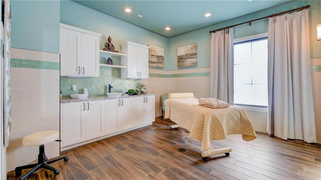 Furnished interior view inside a new home in , Palmetto (Image 32).