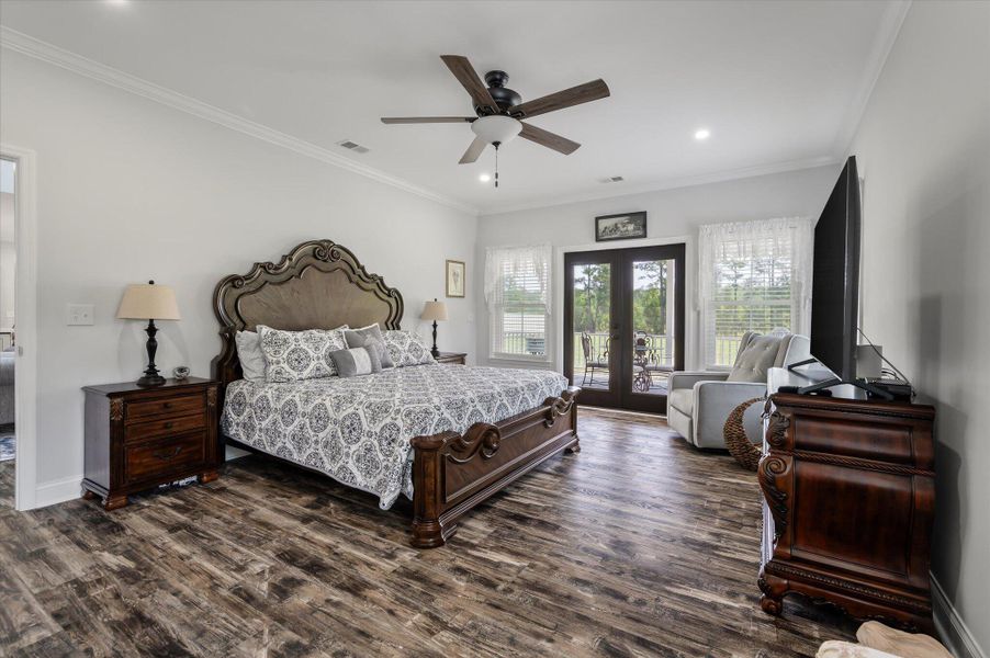 Furnished interior view inside a new home in , Ravenel (Image 19). Furnished interior view inside a new home in , Ravenel (Image 19).
