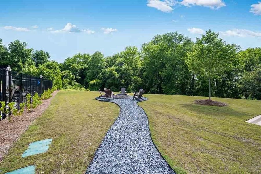 Natural landscape and outdoor views near Falls Creek in Flowery Branch (Image 47).