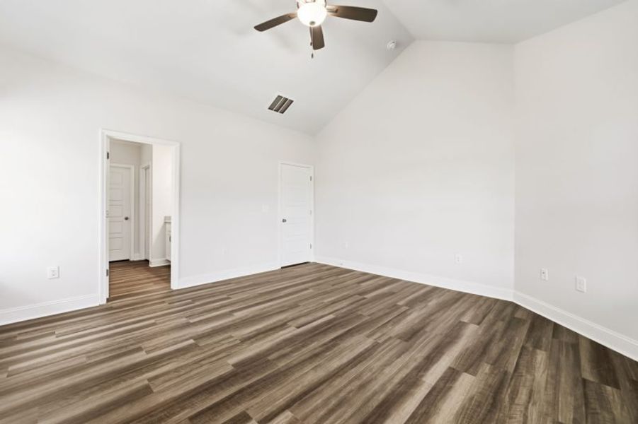 Spacious, unfurnished interior of a new home in Sullivans Reserve, Walkertown (Image 34).