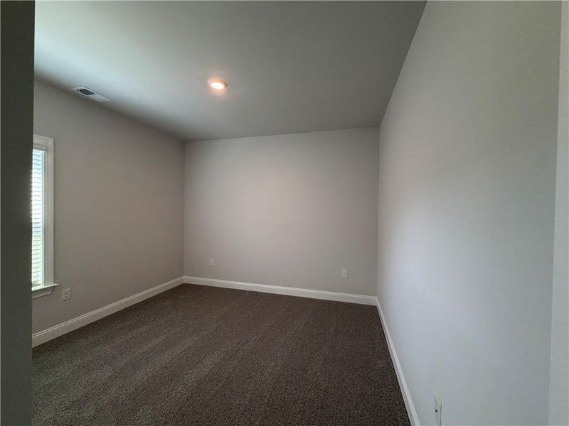 Spacious, unfurnished interior of a new home in Tuscany Hills, Douglasville (Image 21).