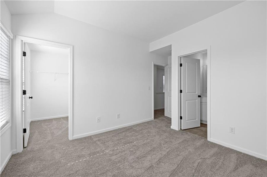 Spacious, unfurnished interior of a new home in Nickel Creek at Newnan Crossing, Newnan (Image 29). Spacious, unfurnished interior of a new home in Nickel Creek at Newnan Crossing, Newnan (Image 29).