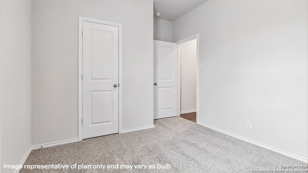 Spacious, unfurnished interior of a new home in Stonehill, San Antonio (Image 13). Spacious, unfurnished interior of a new home in Stonehill, San Antonio (Image 13).