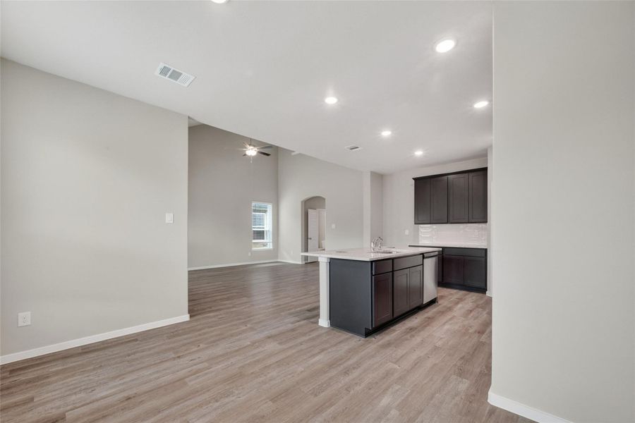 Image 41 of a home in Rollingbrook Estates.