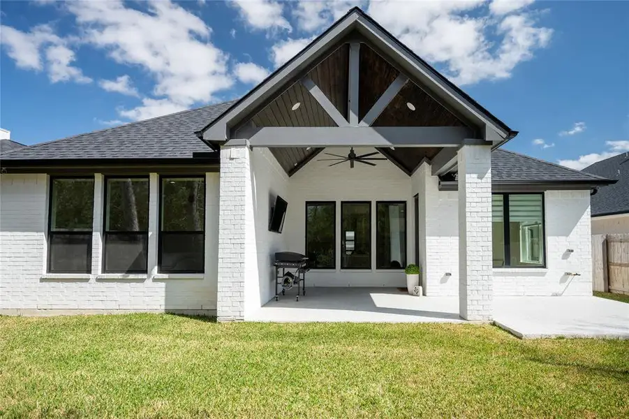 Exterior details and patio area of a home in , College Station (Image 23).