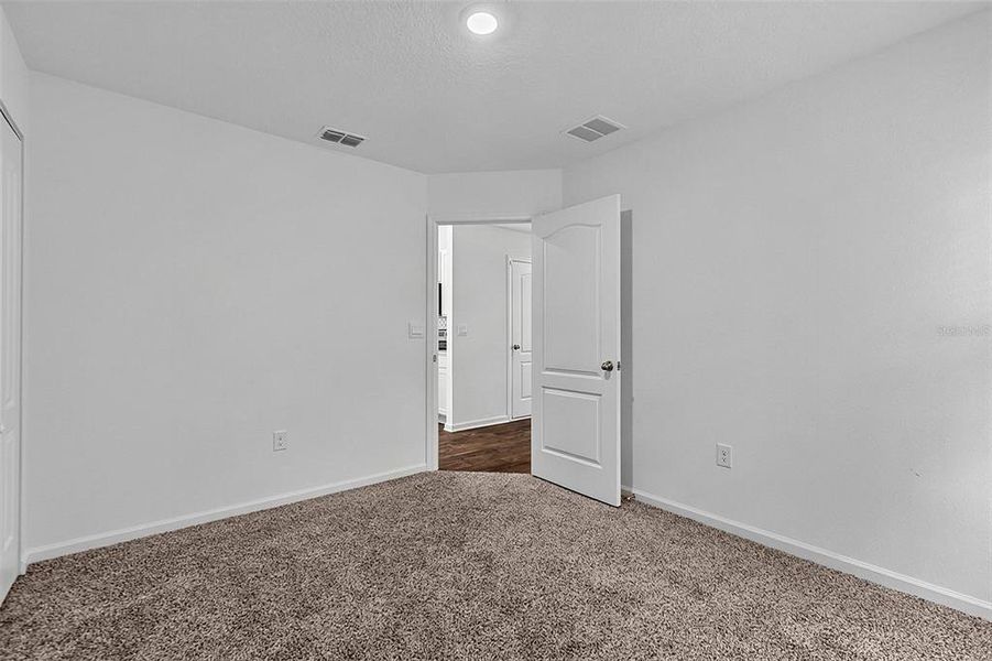 Spacious, unfurnished interior of a new home in , Palm Coast (Image 33).