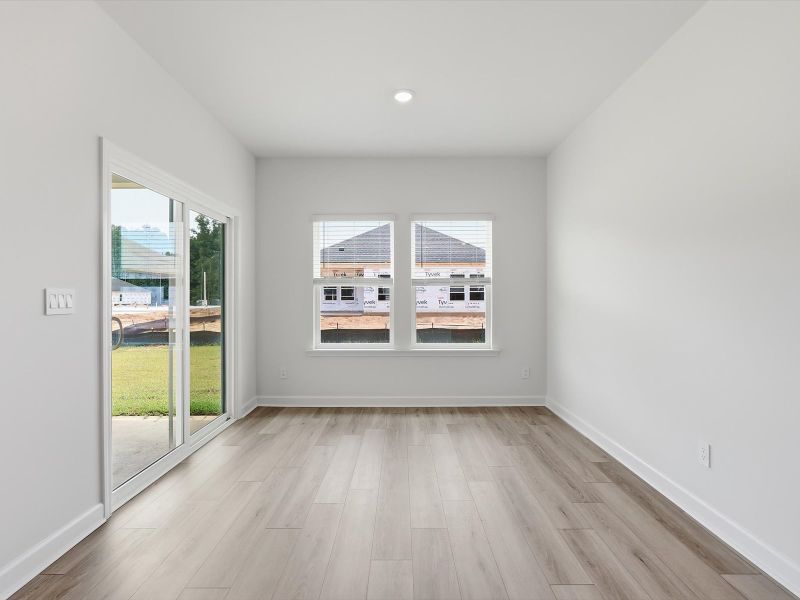 Spacious, unfurnished interior of a new home in Palmetto Place, Longs (Image 12).