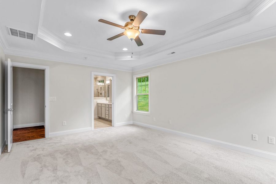 Representative unfurnished interior of a home built from the Ellington by Keystone Homes NC in Weybridge, Burlington (Image 38).