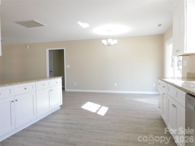 Spacious, unfurnished interior of a new home in , York (Image 10).