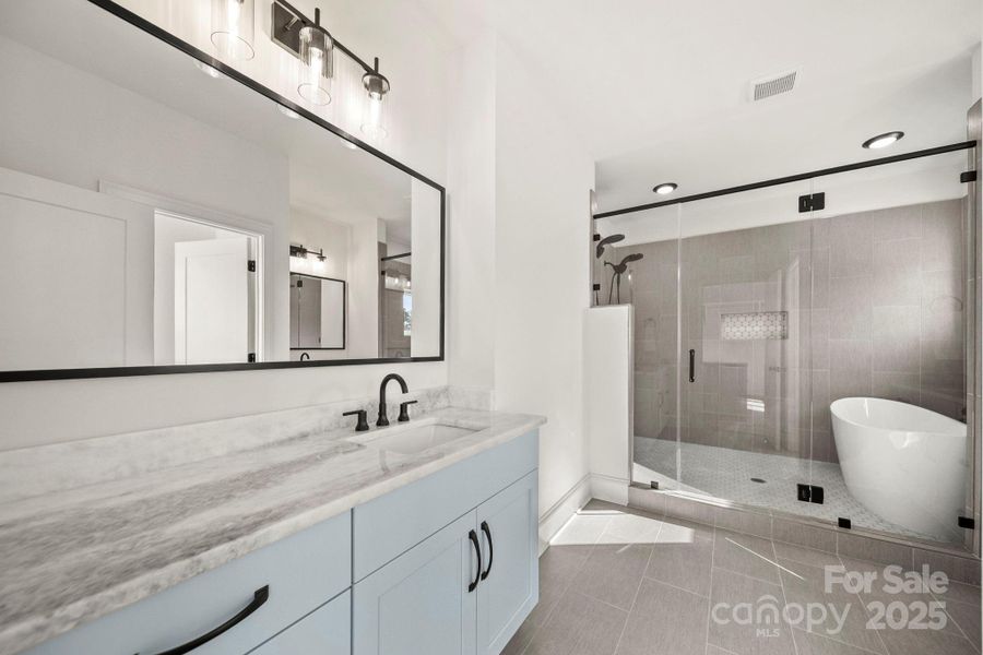 Furnished interior view inside a new home in , Midland (Image 7).