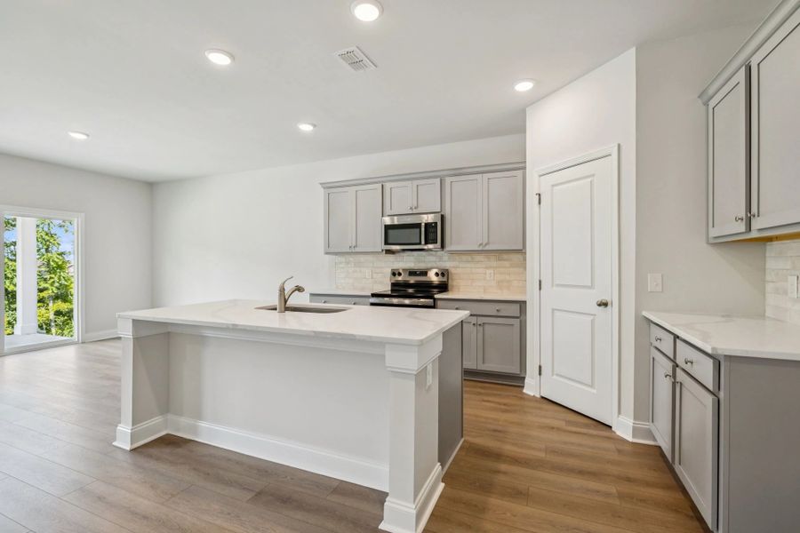 Furnished interior view inside a new home in Cades Bluff, Lebanon (Image 5).