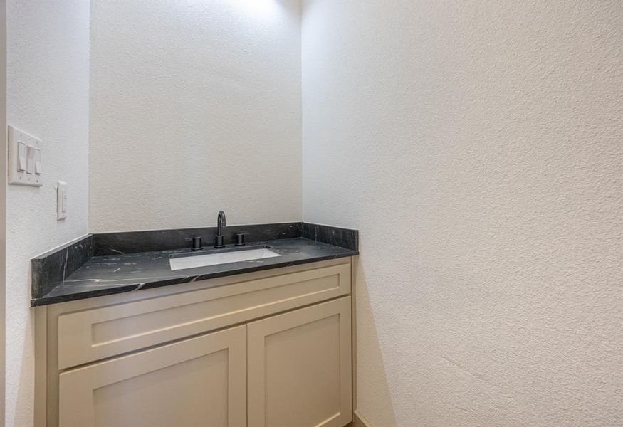 Close-up of interior finishes inside a home in , Fort Worth (Image 14). Close-up of interior finishes inside a home in , Fort Worth (Image 14).