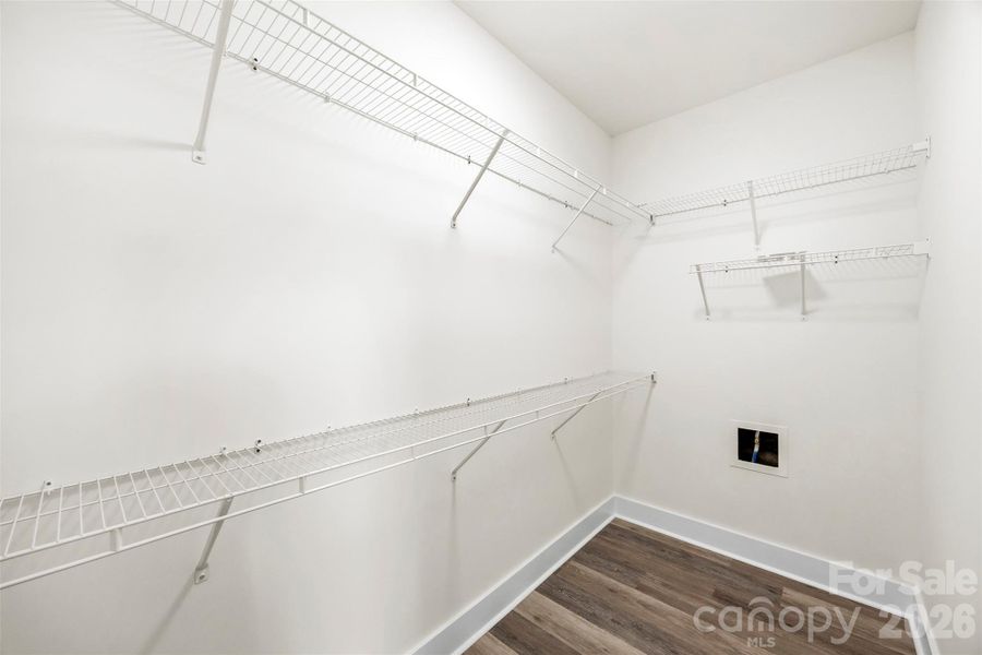 Walk-in Closet