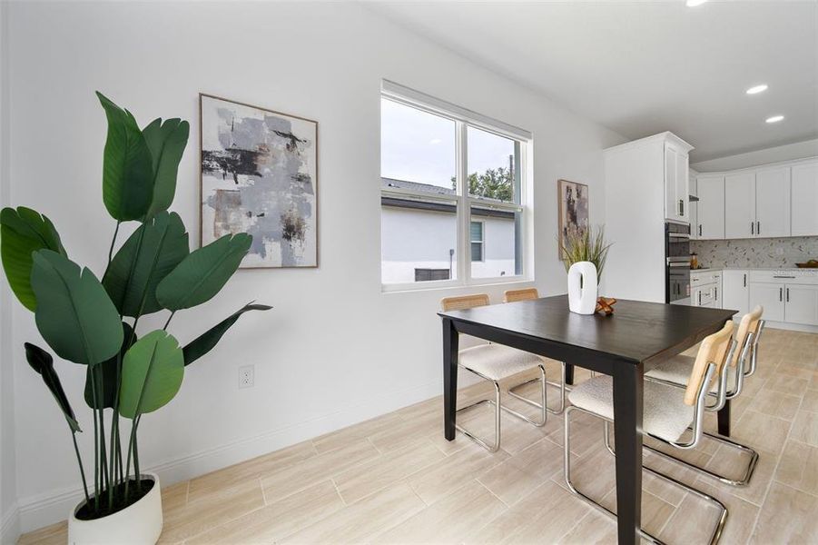 Furnished interior view inside a new home in , Orlando (Image 28).