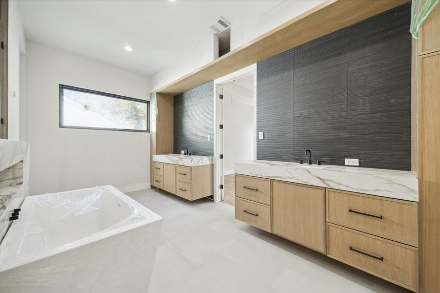 Furnished interior view inside a new home in , Houston (Image 5).