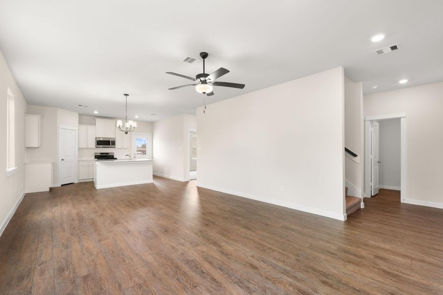 Spacious, unfurnished interior of a new home in Santa Fe, Cleveland (Image 14). Spacious, unfurnished interior of a new home in Santa Fe, Cleveland (Image 14).