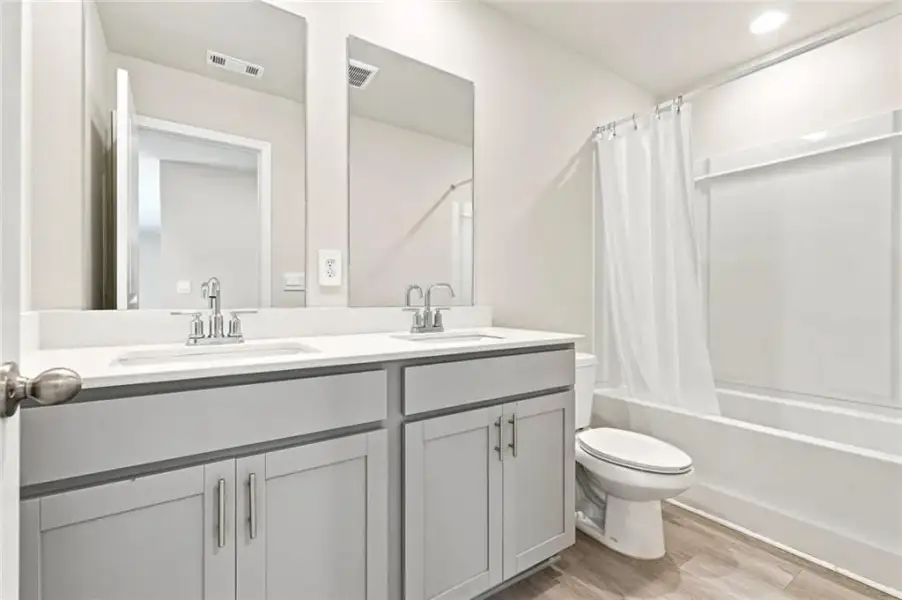 Furnished interior view inside a new home in Little River Falls, Woodstock (Image 14).