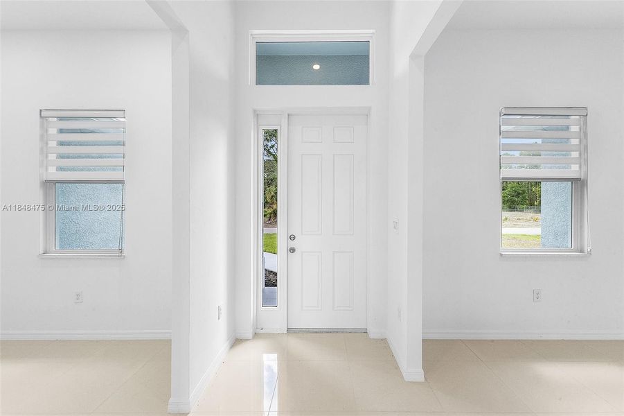 Spacious, unfurnished interior of a new home in , Lehigh Acres (Image 10). Spacious, unfurnished interior of a new home in , Lehigh Acres (Image 10).