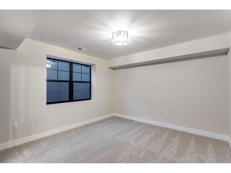Spacious, unfurnished interior of a new home in , Windsor (Image 30).