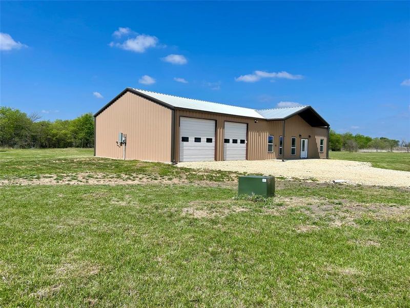 Exterior details and patio area of a home in , Blum (Image 13).