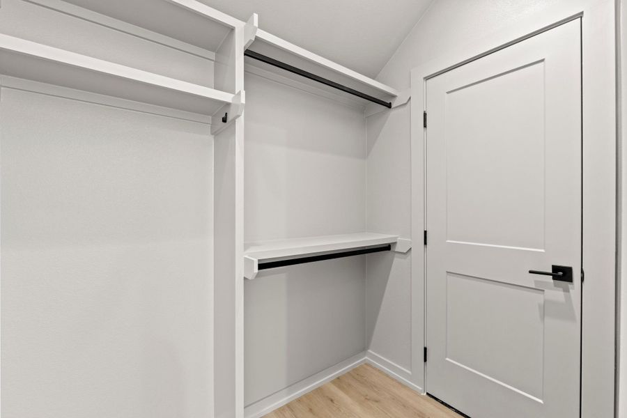 Spacious, unfurnished interior of a new home in , Austin (Image 25).