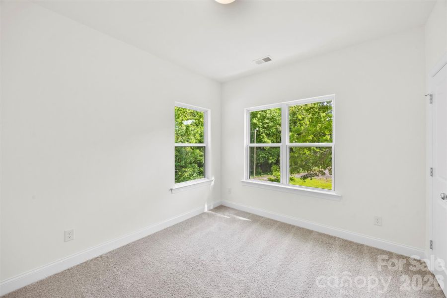 Spacious, unfurnished interior of a new home in , Gastonia (Image 19).