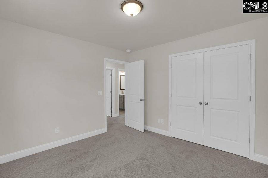 Spacious, unfurnished interior of a new home in Cottages at Roofs Pond, West Columbia (Image 34).